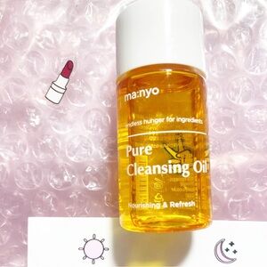 Pure cleansing oil + 2 Daily Concepts reusable rounds